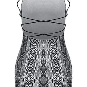 Snakeskin dress grey